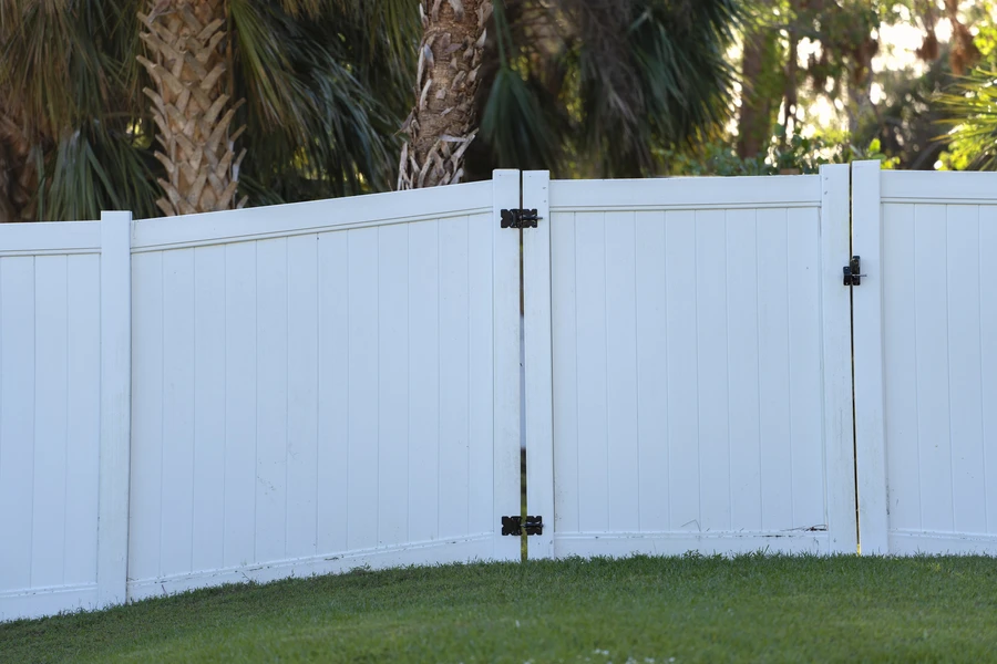 Top-rated Vinyl Fence Installation Winder, GA Top-rated Vinyl Fence Installation Winder, GA
